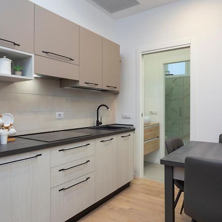 I Host Apartment - Val Strona 6 Милан Экстерьер фото