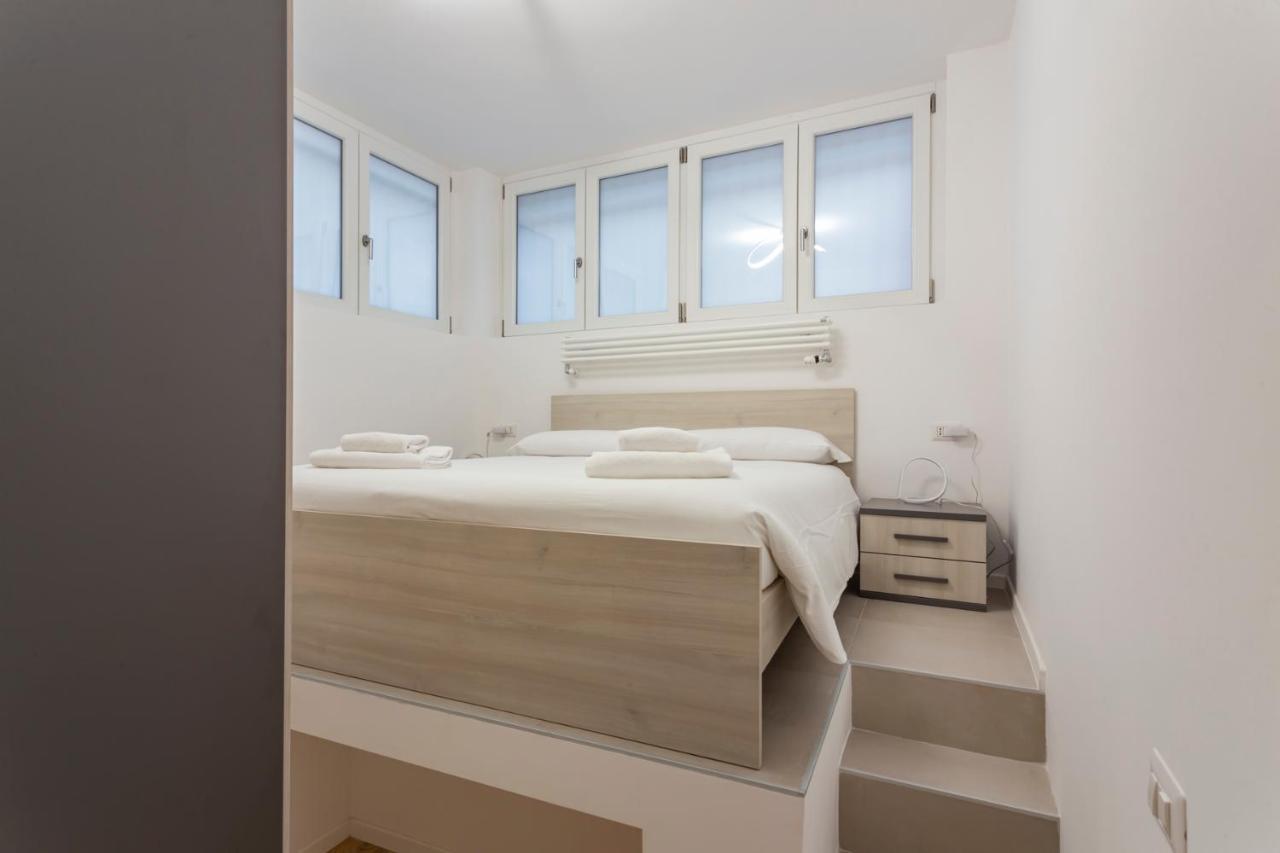 I Host Apartment - Val Strona 6 Милан Экстерьер фото